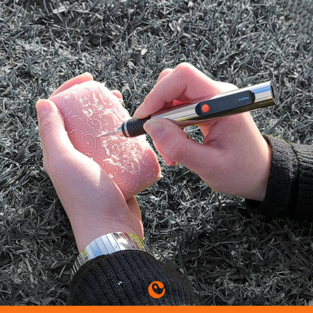 Engraving on soap with an engraving pen